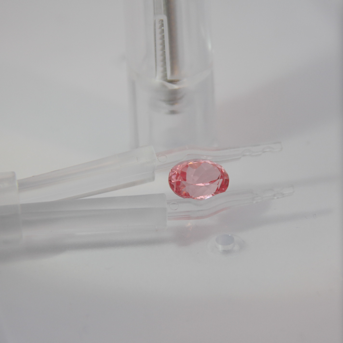 Lab-grown Padparadscha