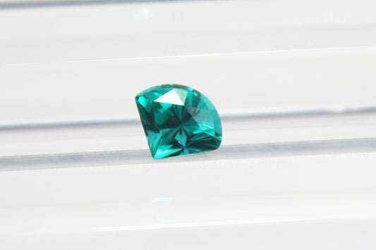 Fan-cut Paraiba-color Lab-grown Garnet