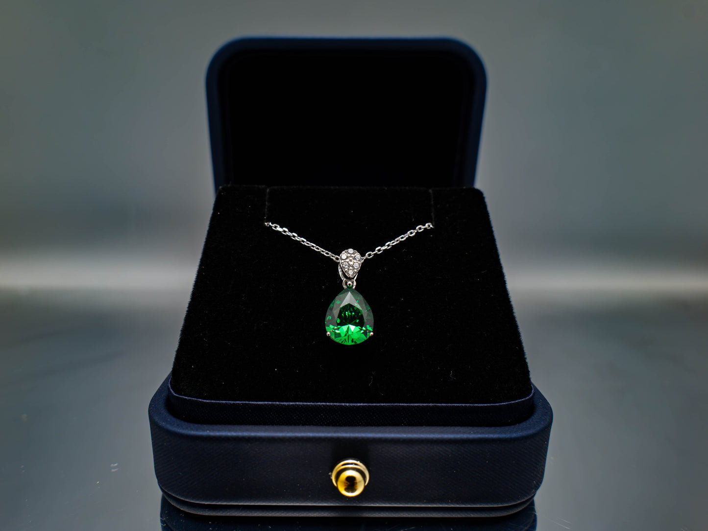 Waterdrop Cut Laboratory Gemstone Necklace